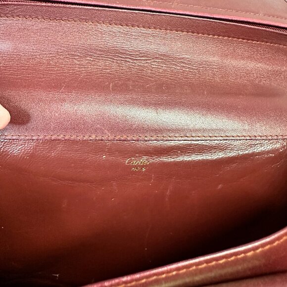✨ CARTIER CLUTCH BAG - RED BORDEAUX BURGUNDY LEATHER W/ GOLD HARDWARE ✨ - Picture 6 of 13